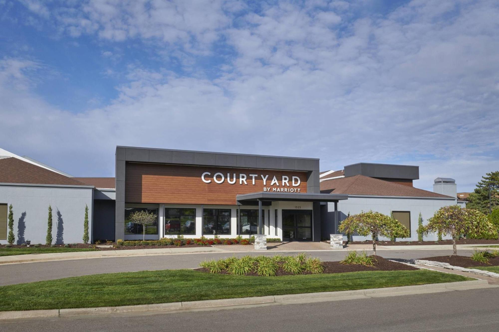 Courtyard By Marriott Detroit Troy Hotell Exteriör bild