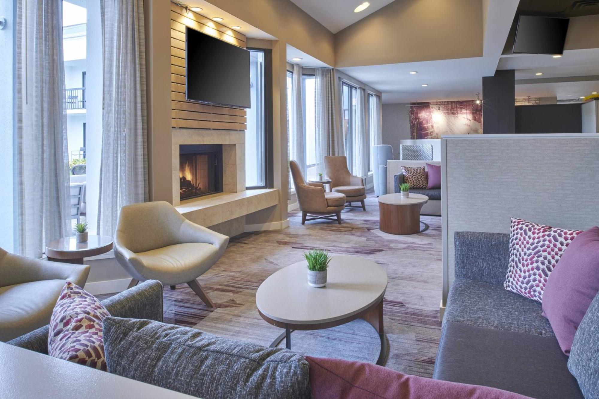 Courtyard By Marriott Detroit Troy Hotell Exteriör bild